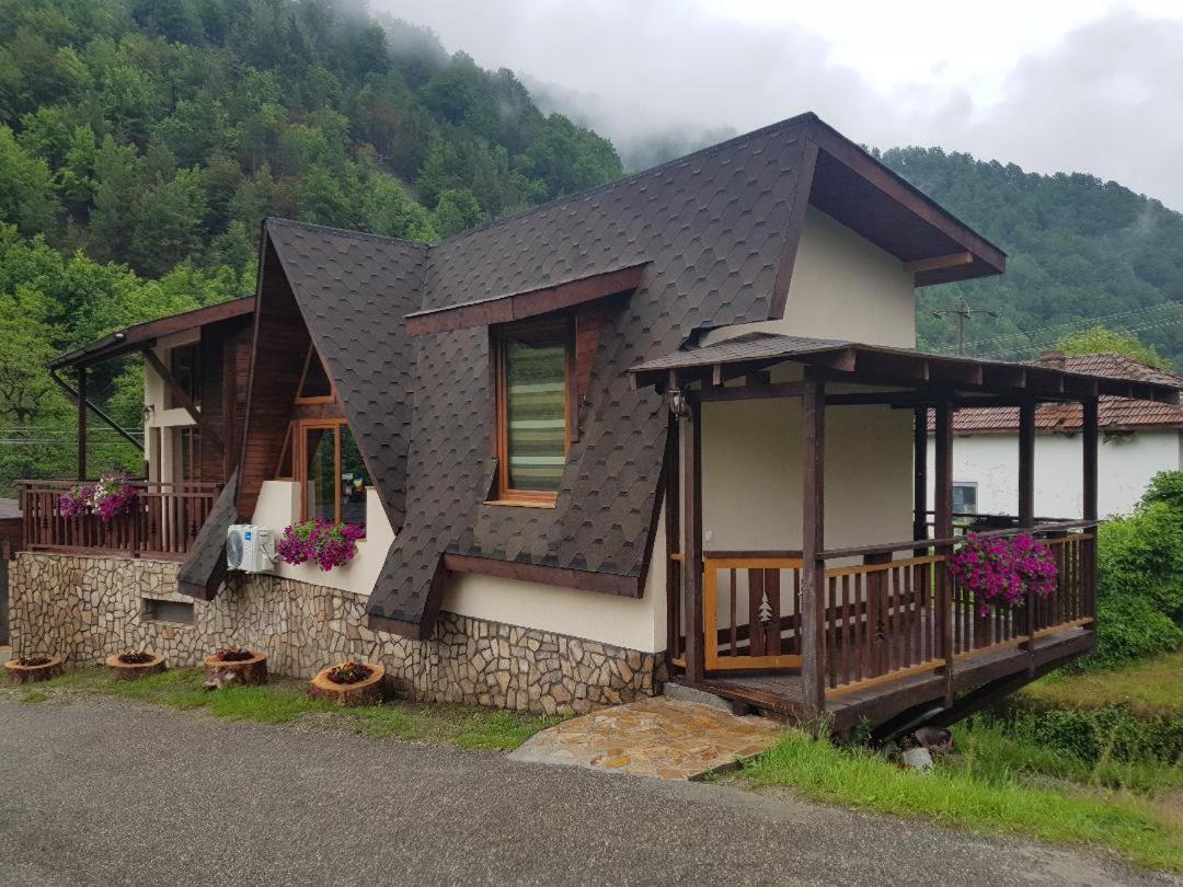 Отель Casa Dexi Малая Экстерьер фото